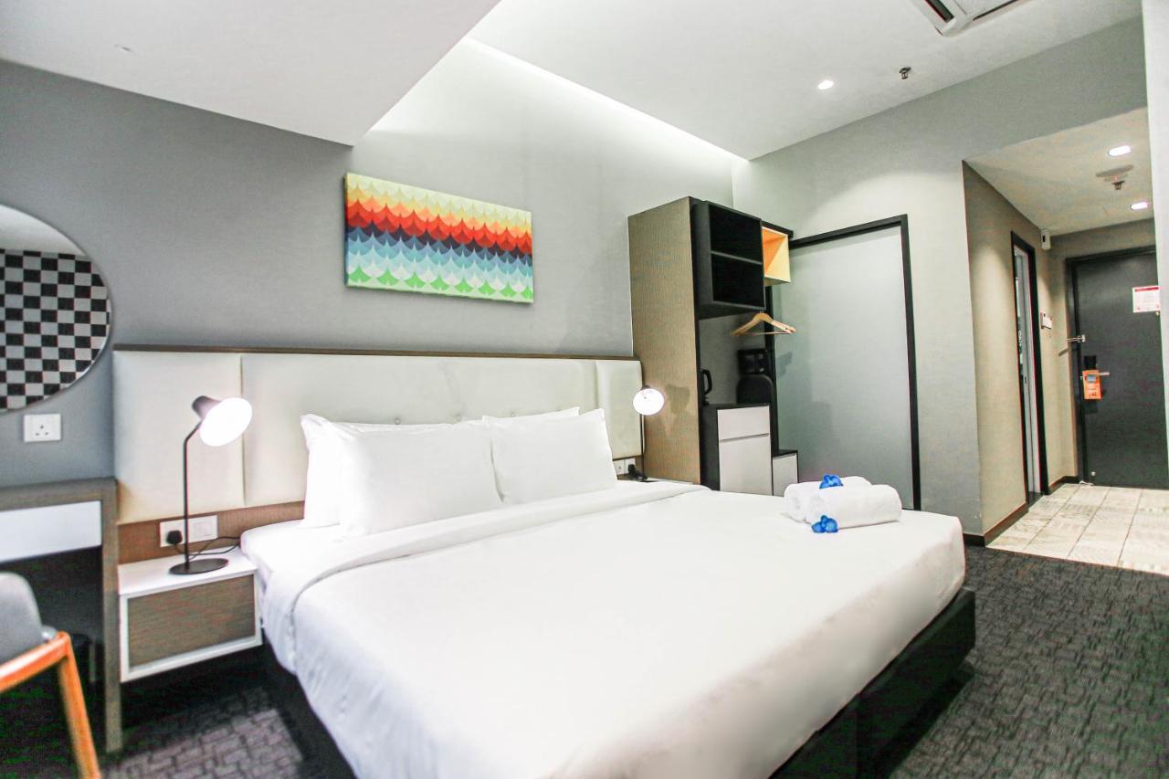 Fives Hotel Dnp Johor Bahru Buitenkant foto
